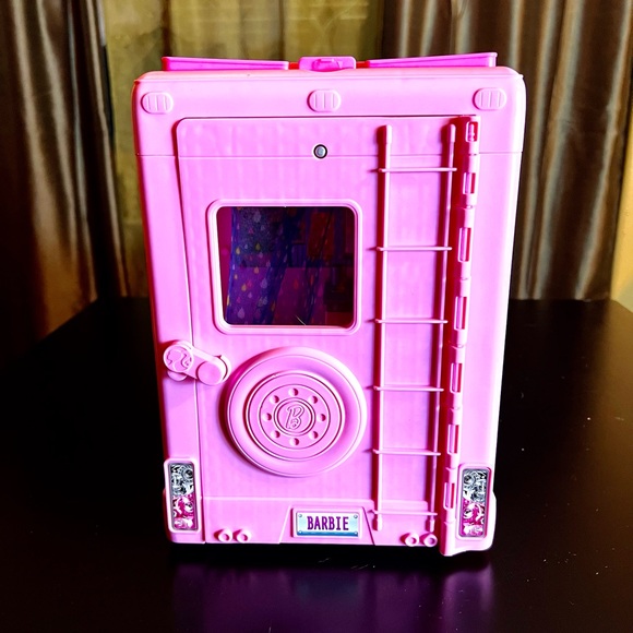 MATTEL 2019 Barbie 3 in 1 Dream Camper - Picture 8 of 13